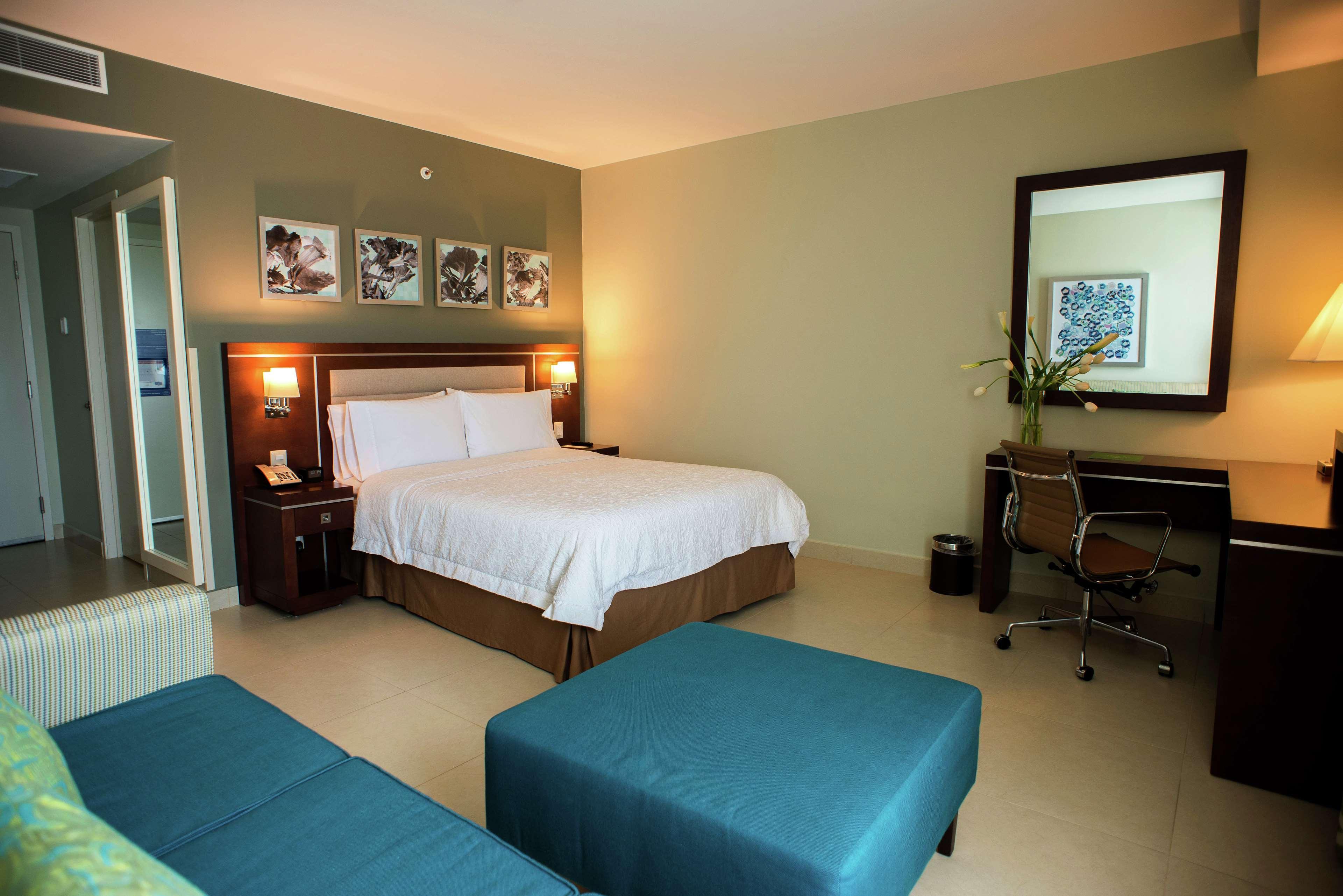 Hampton Inn By Hilton Mérida Exteriér fotografie