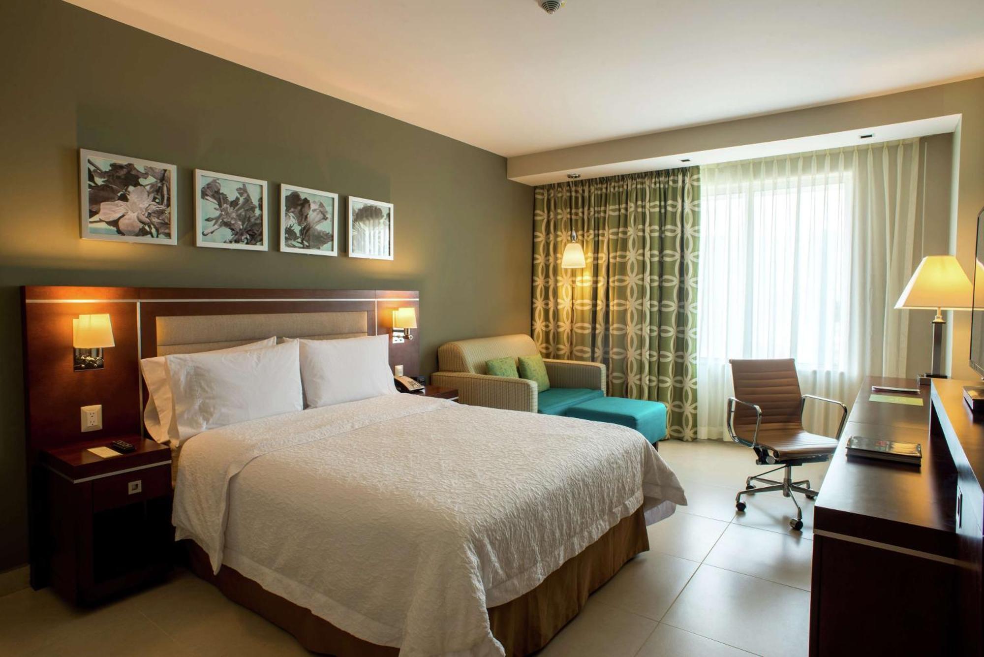 Hampton Inn By Hilton Mérida Exteriér fotografie