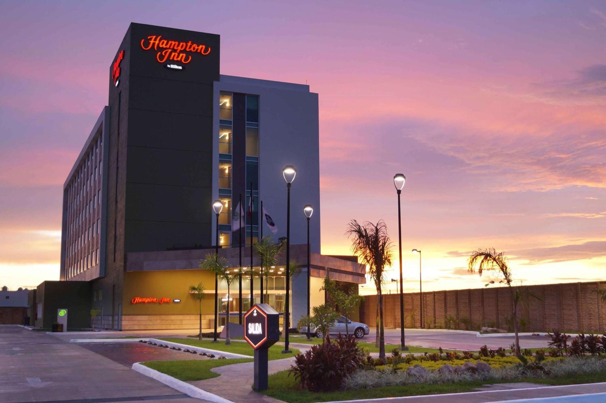 Hampton Inn By Hilton Mérida Exteriér fotografie
